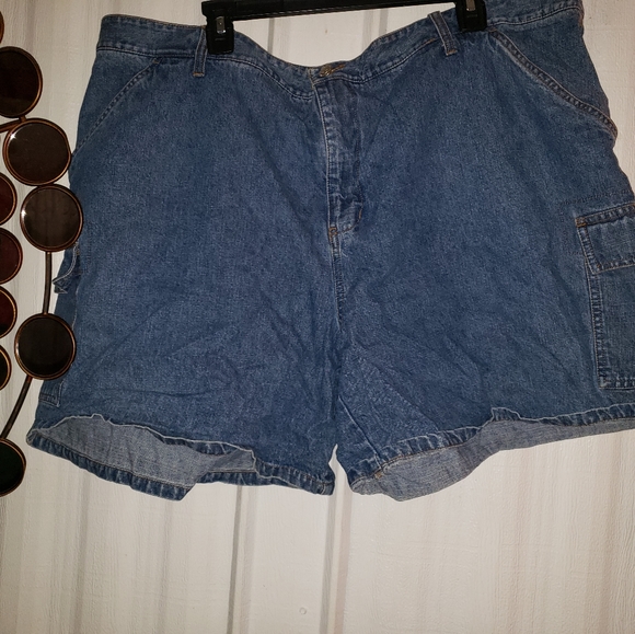 ladies plus size denim shorts